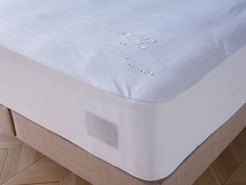 Ultrasoft Sıvı Geçirmez Fitted Alez