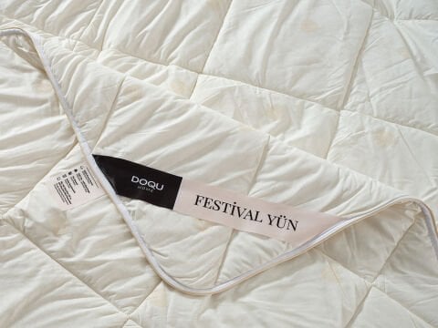 Festival Yün Yorgan Çift Kişilik - Beyaz