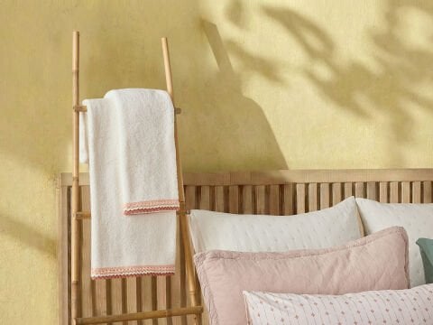 Boho Chic Spring Yüz Havlusu Esella Bordürlü