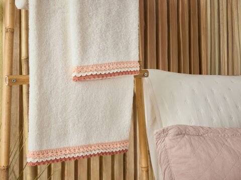 Boho Chic Spring Yüz Havlusu Seti Esella Dantelli / Bordürlü