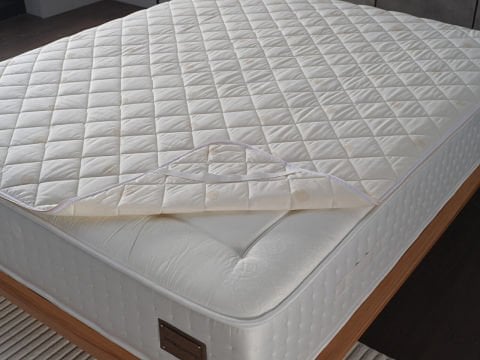 Festival Yün Kapitoneli Alez 180 x 200 cm - Beyaz