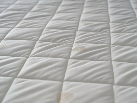 Festival Yün Kapitoneli Alez 200 x 200 cm - Beyaz