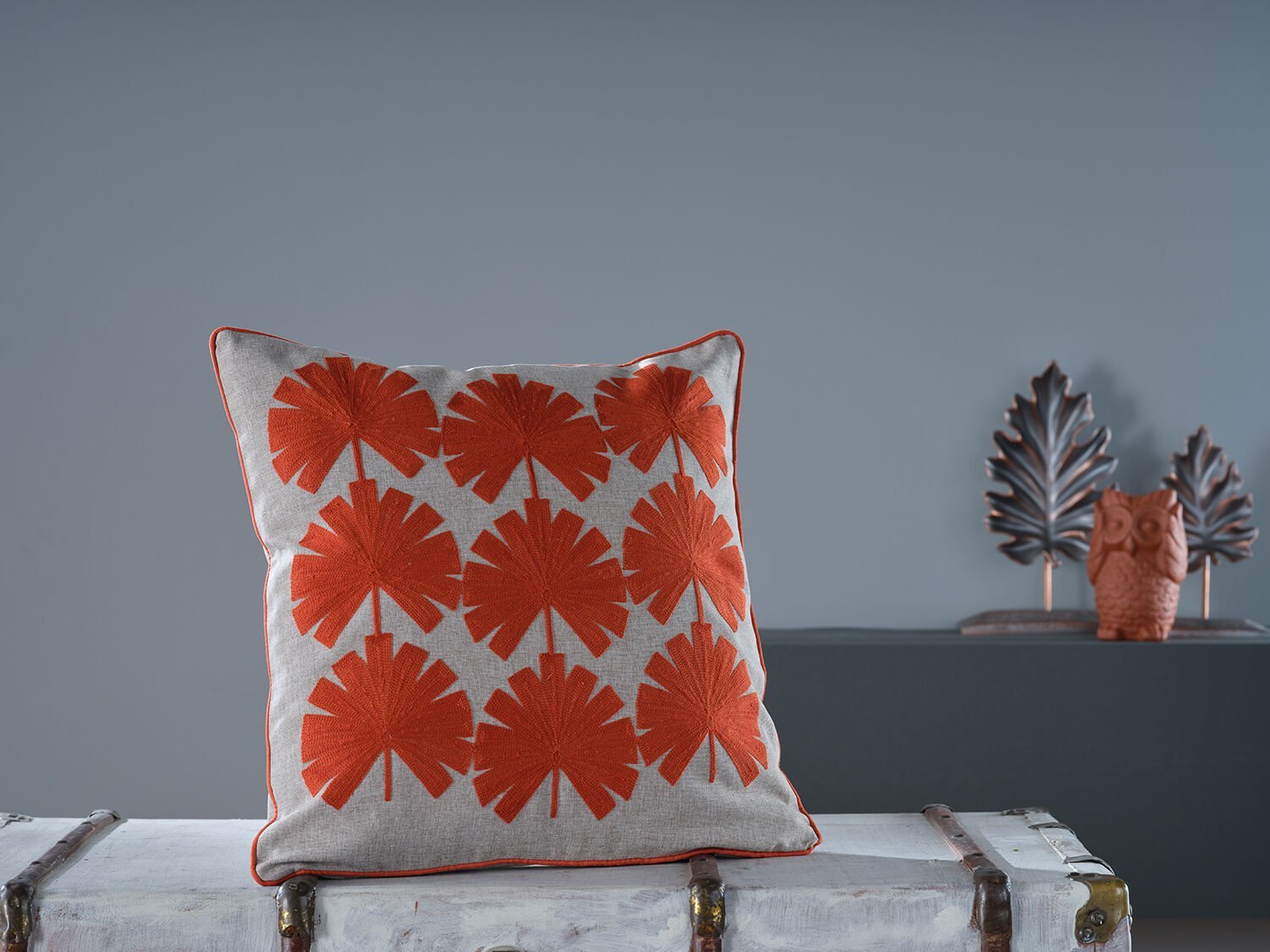 Pandora Nilüfer Kırlent Kılıfı