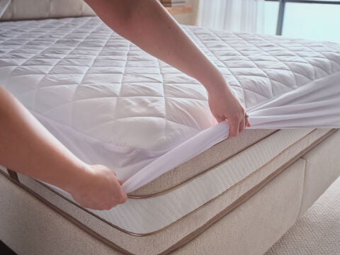 Comfyline Koruyucu Fitted Alez 160 x 200 cm - Beyaz