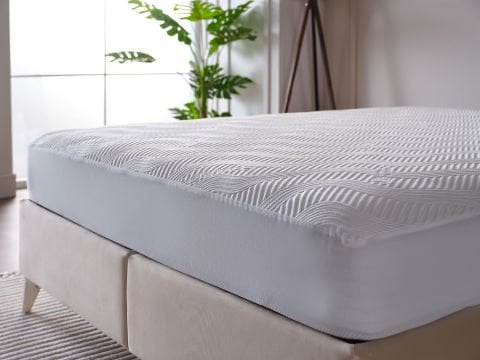Collagen Sıvı Geçirmez Fitted Alez 150 x 200 cm - Beyaz