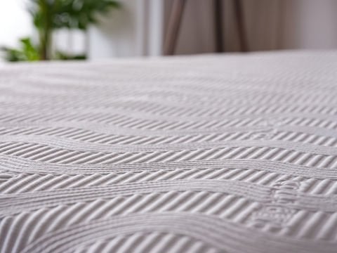 Collagen Sıvı Geçirmez Fitted Alez 150 x 200 cm - Beyaz