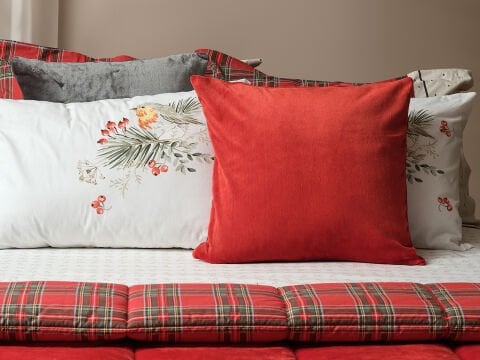 Marla Kırlent Kırmızı