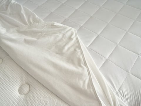 Comfyline Sıvı Geçirmez Fitted Alez 140 x 200 cm - Beyaz