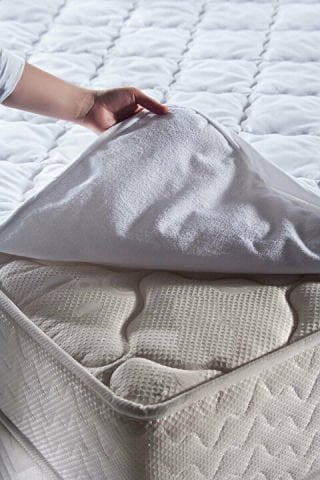 Comfyline Sıvı Geçirmez Fitted Alez 140 x 190 cm - Beyaz