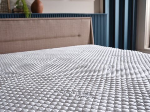 Cooler Sıvı Geçirmez Fitted Alez 160 x 200 cm - Beyaz