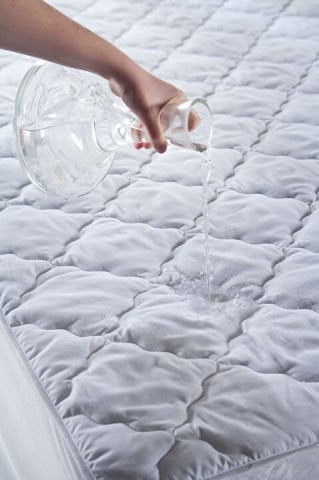 Comfyline Sıvı Geçirmez Fitted Alez 160 x 200 cm - Beyaz